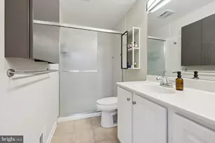 2010 Pieris Ct, Vienna, VA 22182 - Photo 28