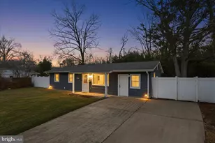 4220 Fairglen Dr, Alexandria, VA 22309 - Photo 2