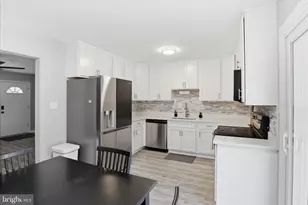 4220 Fairglen Dr, Alexandria, VA 22309 - Photo 14