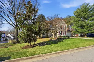 9115 Northedge Dr, Springfield, VA 22153 - Photo 4