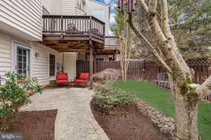 4176 Lower Park Dr, Fairfax, VA 22030 - Photo 4