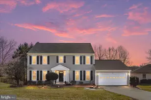 1607 Sereno Ct, Vienna, VA 22182 - Photo 1