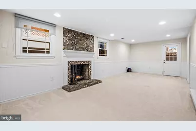 6909 Chelsea Road, McLean, VA 22101 - Photo 32