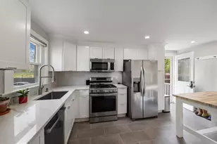 2042 Arlington Terrace, Alexandria, VA 22303 - Photo 2