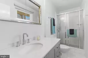 2410 Drexel St, Vienna, VA 22180 - Photo 20