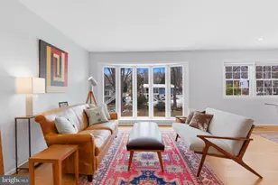 2410 Drexel St, Vienna, VA 22180 - Photo 8