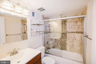 2177 Chain Bridge Rd, Vienna, VA 22182 - Photo 22