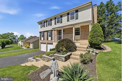 6816 Rock Creek Court, Alexandria, VA 22306 - Photo 2
