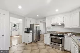 6816 Rock Creek Ct, Alexandria, VA 22306 - Photo 10