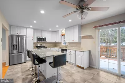 2048 Pieris Court, Vienna, VA 22182 - Photo 10