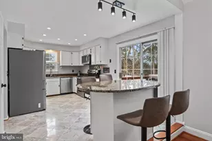 3606 Canoe Birch Ct, Fairfax, VA 22033 - Photo 12