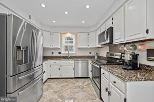 3606 Canoe Birch Ct, Fairfax, VA 22033 - Photo 10