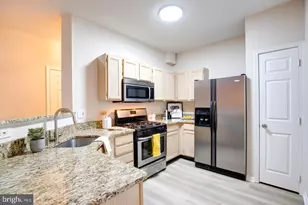 14301 Grape Holly Grove, Centreville, VA 20121 - Photo 14