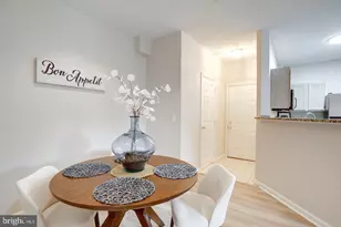 14301 Grape Holly Grove, Centreville, VA 20121 - Photo 2