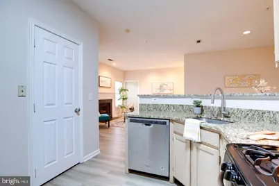 14301 Grape Holly Grove #23, Centreville, VA 20121 - Photo 12