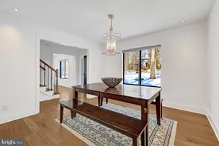 9982 Blackberry Ln, Great Falls, VA 22066 - Photo 6