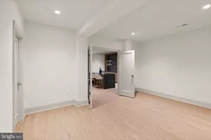 1223 Somerset Dr, McLean, VA 22101 - Photo 50