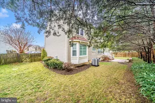 2401 Belle Haven Meadows Ct, Alexandria, VA 22306 - Photo 16