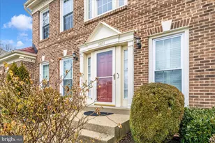 2401 Belle Haven Meadows Ct, Alexandria, VA 22306 - Photo 4