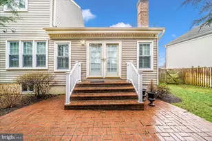 2401 Belle Haven Meadows Ct, Alexandria, VA 22306 - Photo 10