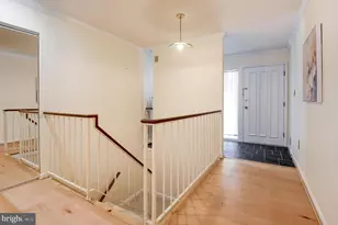 2800 Oakton Manor Ct, Oakton, VA 22124 - Photo 32
