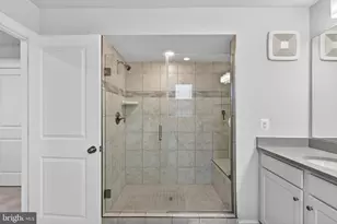 5684 Stephanie Tessa Way, Alexandria, VA 22303 - Photo 20