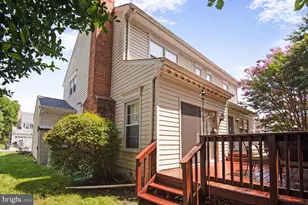 13701 Rosetree Ct, Chantilly, VA 20151 - Photo 14