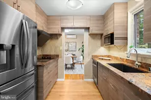 9808 Laurel St, Fairfax, VA 22032 - Photo 6