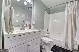2226 Gunsmith Square, Reston, VA 20191 - Photo 32