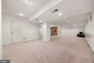 2613 Lemontree Ln, Vienna, VA 22181 - Photo 28