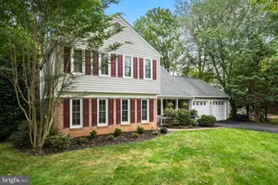 2613 Lemontree Ln, Vienna, VA 22181 - Photo 2