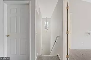 12705 Fair Crest Ct, Fairfax, VA 22033 - Photo 16