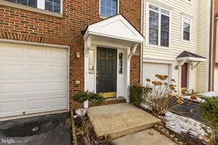 4110 Fairfax Center Creek Dr, Fairfax, VA 22030 - Photo 4