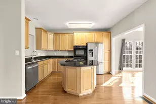 4110 Fairfax Center Creek Dr, Fairfax, VA 22030 - Photo 14