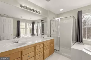 4110 Fairfax Center Creek Dr, Fairfax, VA 22030 - Photo 26