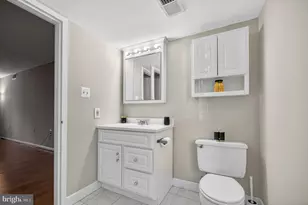 1526 Northgate Square, Reston, VA 20190 - Photo 14