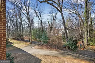 1526 Northgate Square, Reston, VA 20190 - Photo 28