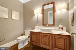 732 Lawton St, McLean, VA 22101 - Photo 8