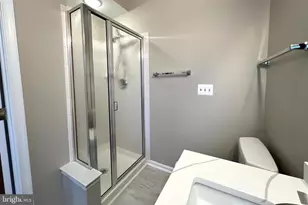 2035 Madrillon Springs Ct, Vienna, VA 22182 - Photo 30