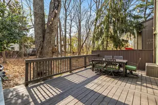 2320 Emerald Heights Ct, Reston, VA 20191 - Photo 6