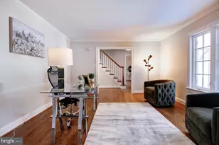 8017 Iliff Dr, Dunn Loring, VA 22027 - Photo 24