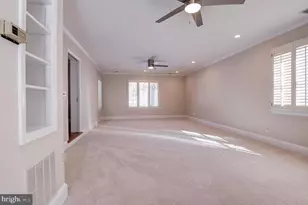 8017 Iliff Dr, Dunn Loring, VA 22027 - Photo 26