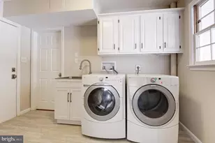 8017 Iliff Dr, Dunn Loring, VA 22027 - Photo 30