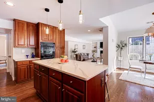 8017 Iliff Dr, Dunn Loring, VA 22027 - Photo 10