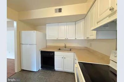 4643 Logsdon Drive #60, Annandale, VA 22003 - Photo 6