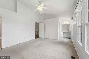 14315 Uniform Dr, Centreville, VA 20121 - Photo 16