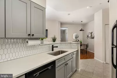 12915 Alton Square #411, Herndon, VA 20170 - Photo 6