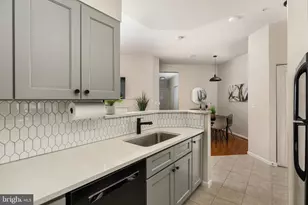 12915 Alton Square, Herndon, VA 20170 - Photo 6