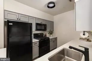 12915 Alton Square, Herndon, VA 20170 - Photo 8