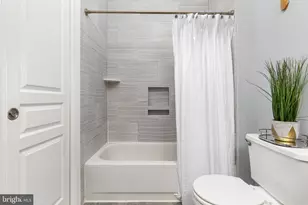 12915 Alton Square, Herndon, VA 20170 - Photo 14